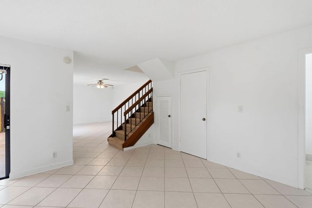 2625 SE 5TH Circle, Boynton Beach, FL 33435