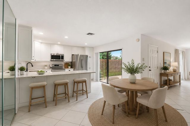 2625 SE 5TH Circle, Boynton Beach, FL 33435