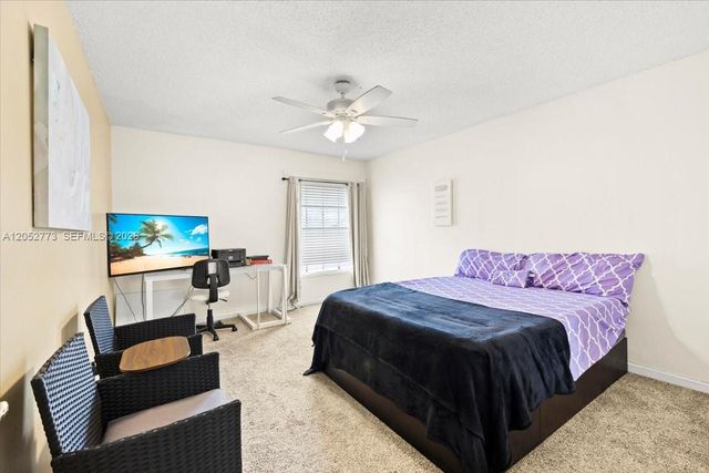 5850 NW 57th Avenue 7, Tamarac, FL 33319