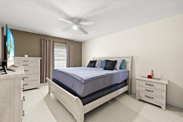 5850 NW 57th Avenue 7, Tamarac, FL 33319