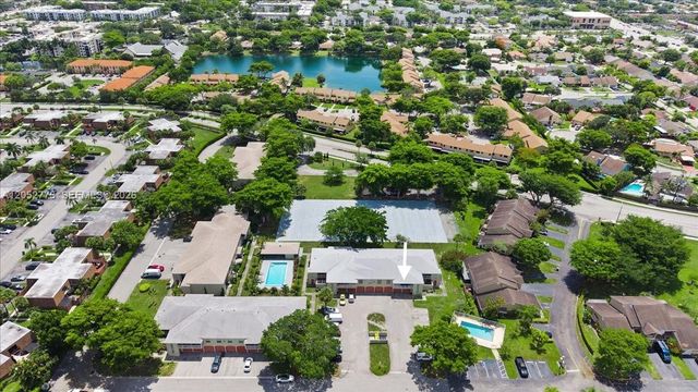 5850 NW 57th Avenue 7, Tamarac, FL 33319