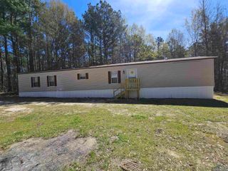 570 County Rd 3325, Atlanta, TX 75551