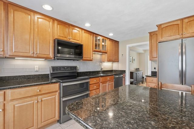 5 Niblick Way 5, North Reading, MA 01864