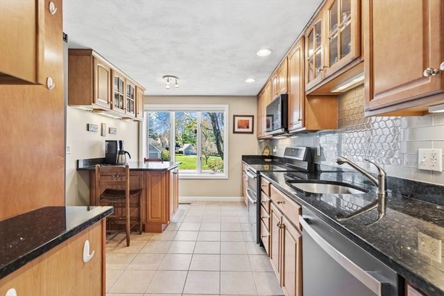 5 Niblick Way 5, North Reading, MA 01864