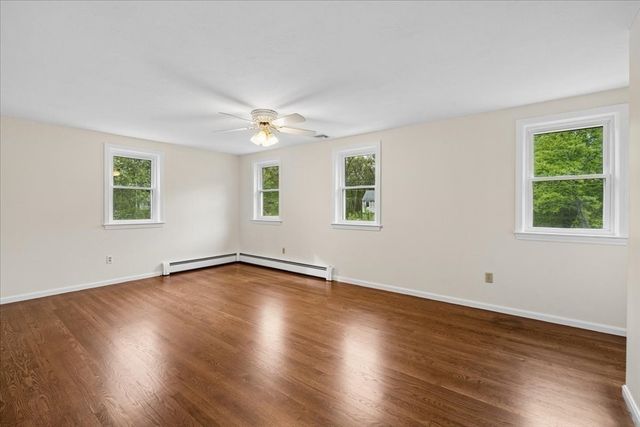 9 Robinhood Road, Tyngsborough, MA 01879