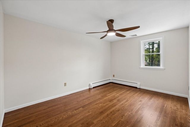 9 Robinhood Road, Tyngsborough, MA 01879