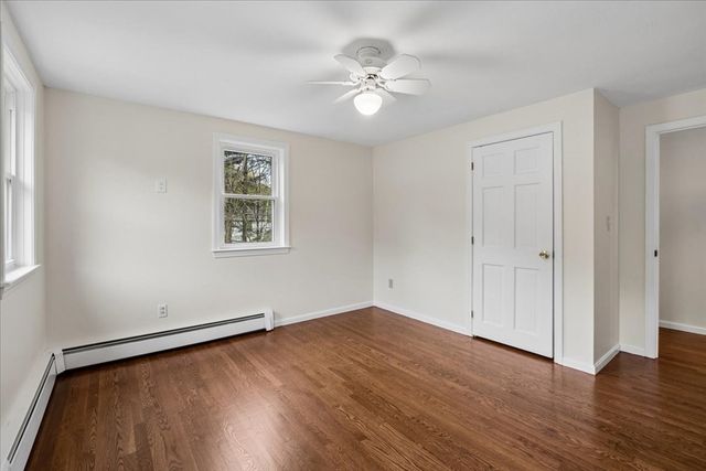 9 Robinhood Road, Tyngsborough, MA 01879