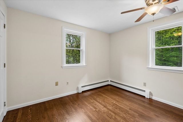 9 Robinhood Road, Tyngsborough, MA 01879