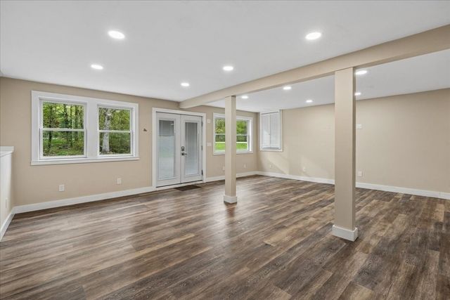 9 Robinhood Road, Tyngsborough, MA 01879