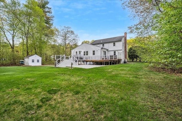 9 Robinhood Road, Tyngsborough, MA 01879