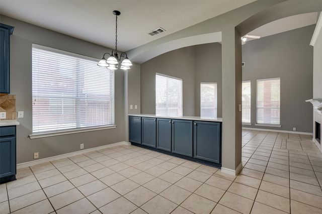 7657 Ravenhill Drive, Frisco, TX 75035