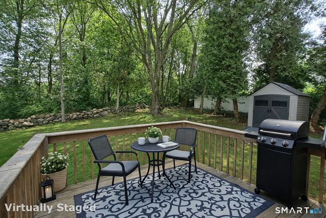 8 Cook Terrace, Westbrook, CT 06498