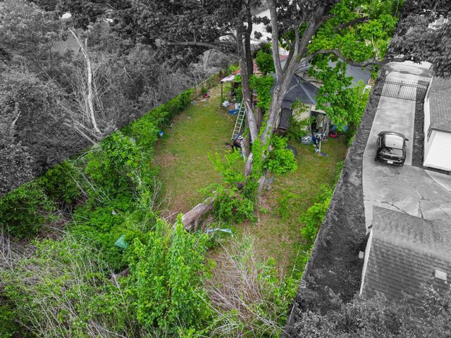 833 Booth Street, Houston, TX 77009