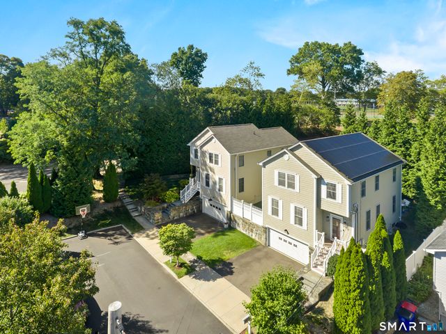 24 Warsaw Street, Fairfield, CT 06825