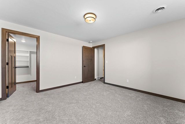 1810 LOST TRAIL, Suamico, WI 54313