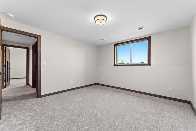 1810 LOST TRAIL, Suamico, WI 54313