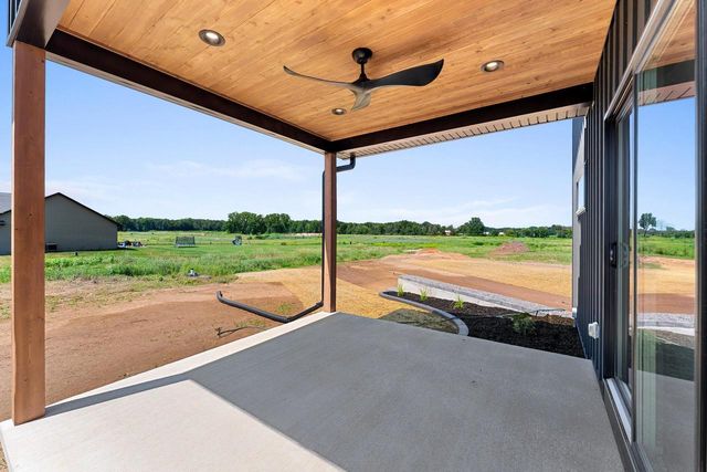 1810 LOST TRAIL, Suamico, WI 54313