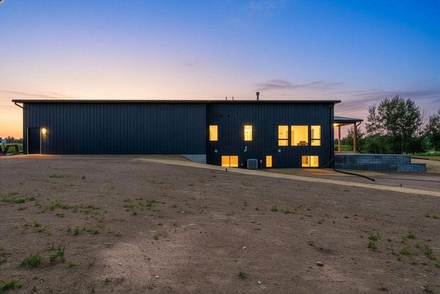 1810 LOST TRAIL, Suamico, WI 54313