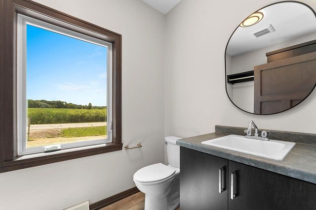 1810 LOST TRAIL, Suamico, WI 54313
