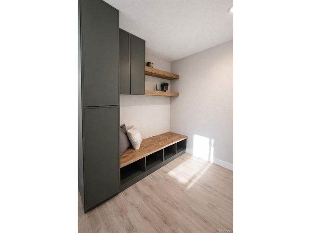 7213 S Harrison Way, Littleton, CO 80122