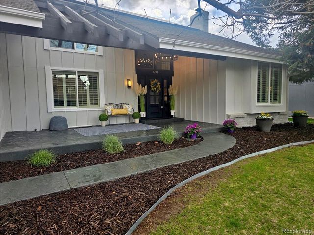 7213 S Harrison Way, Littleton, CO 80122