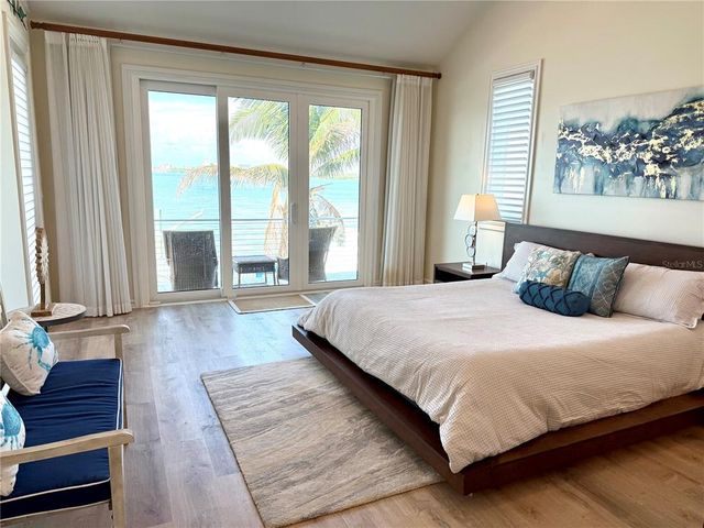 173 1ST STREET W, Tierra Verde, FL 33715