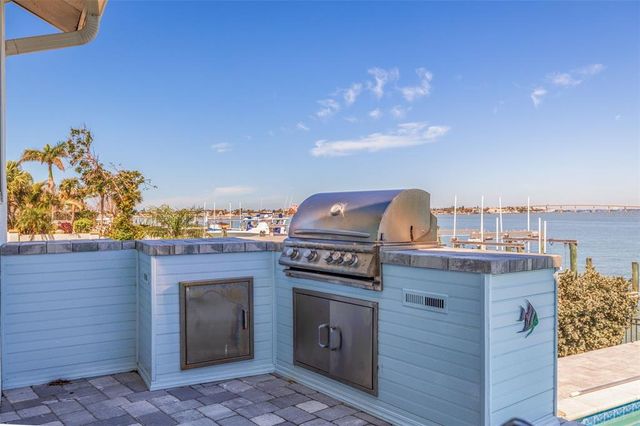 173 1ST STREET W, Tierra Verde, FL 33715