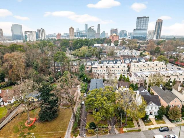 3668 Kingsboro NE Road 1, Atlanta, GA 30319