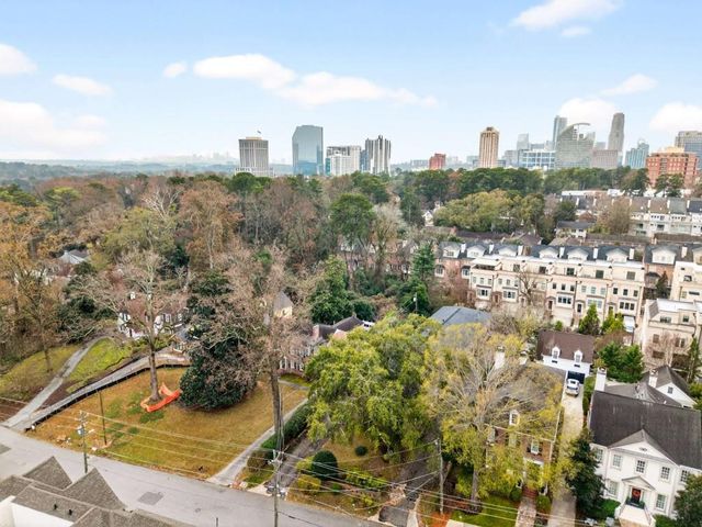 3668 Kingsboro NE Road 1, Atlanta, GA 30319