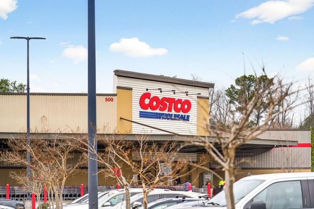 3668 Kingsboro NE Road 1, Atlanta, GA 30319