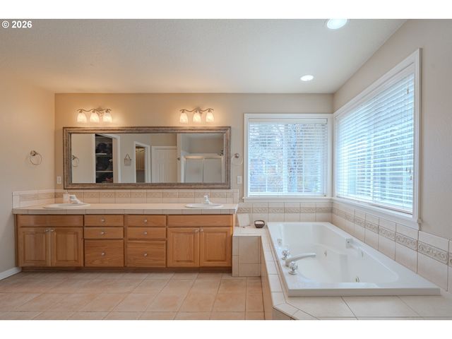 1519 Nw 86TH St, Vancouver, WA 98665