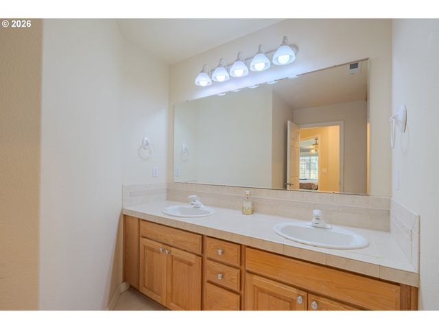 1519 Nw 86TH St, Vancouver, WA 98665