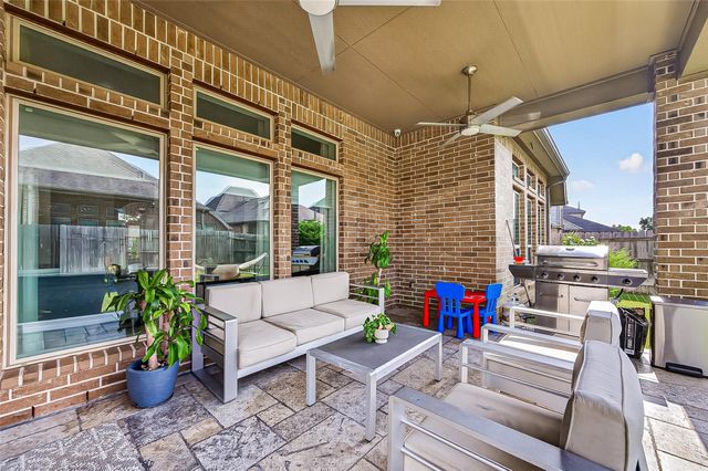 23619 Kingston Ridge Way, Katy, TX 77493