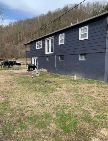 9451 KY-1428, Martin, KY 41649