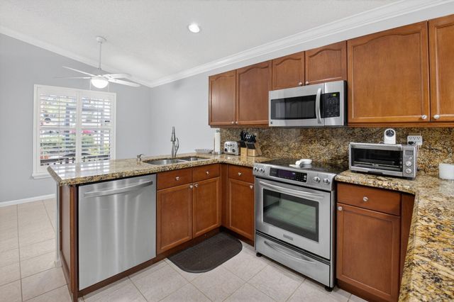 6304 Barton Creek Circle, Lake Worth, FL 33463