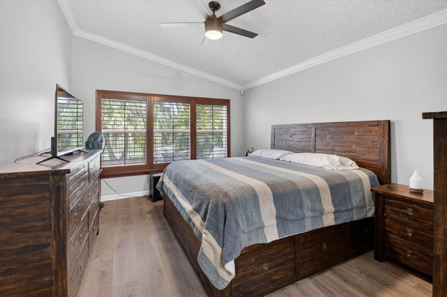 6304 Barton Creek Circle, Lake Worth, FL 33463