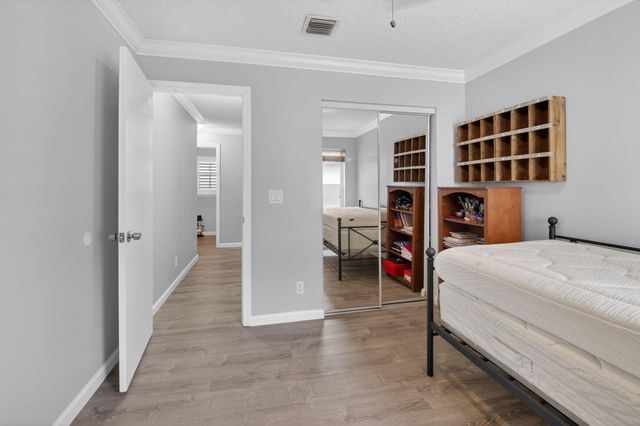 6304 Barton Creek Circle, Lake Worth, FL 33463