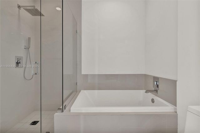 45 SW 9th St 4306, Miami, FL 33130