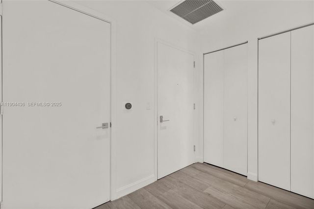 45 SW 9th St 4306, Miami, FL 33130