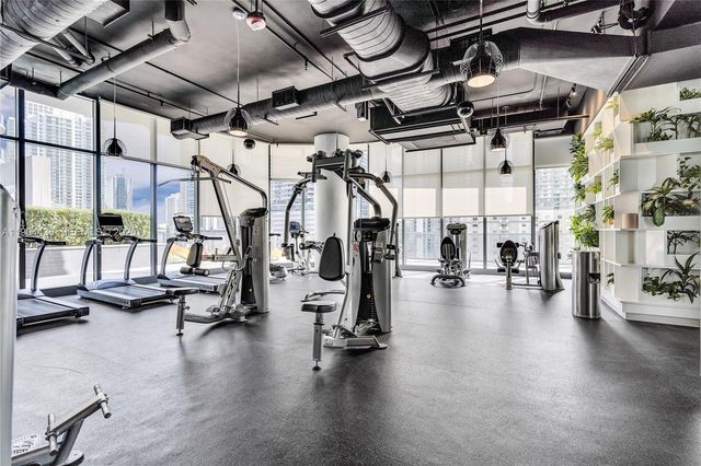 45 SW 9th St 4306, Miami, FL 33130