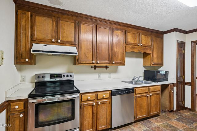 186 Baptist Grove Road, Fuquay Varina, NC 27526