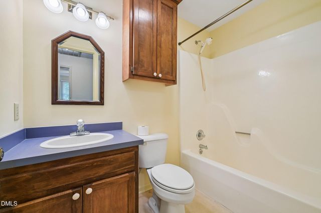 186 Baptist Grove Road, Fuquay Varina, NC 27526