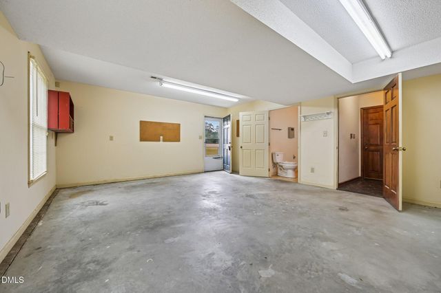 186 Baptist Grove Road, Fuquay Varina, NC 27526