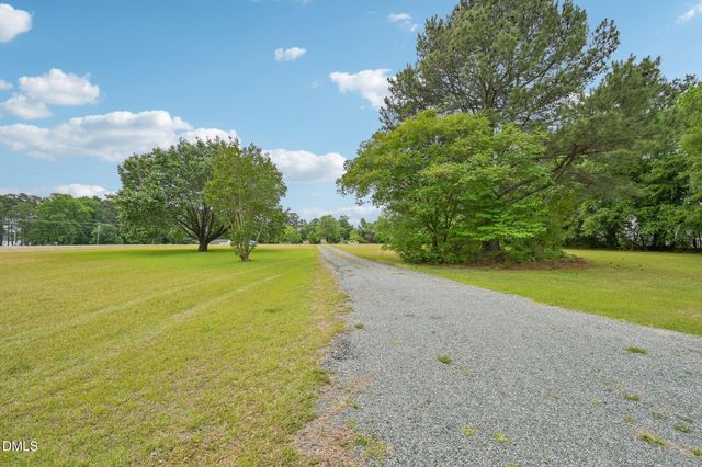 186 Baptist Grove Road, Fuquay Varina, NC 27526