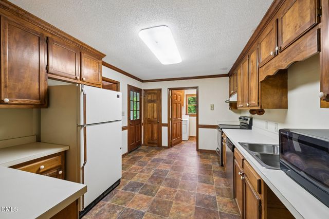 186 Baptist Grove Road, Fuquay Varina, NC 27526