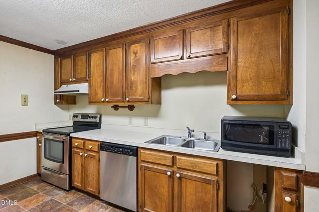 186 Baptist Grove Road, Fuquay Varina, NC 27526