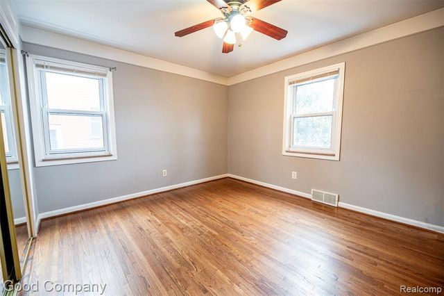 2224 N Connecticut Avenue, Royal Oak, MI 48073