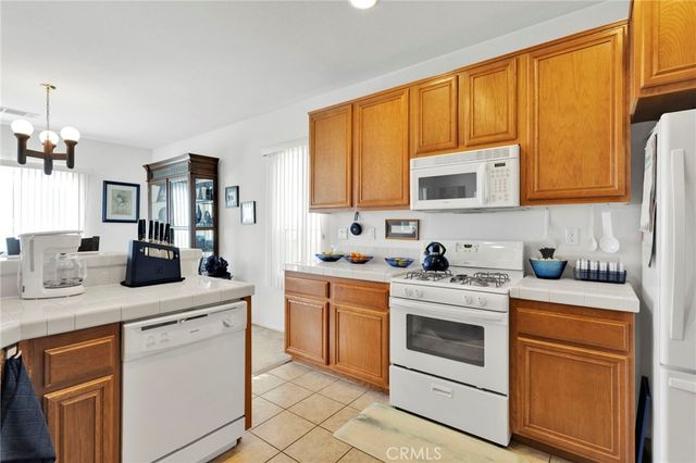 16179 Homoa, Victorville, CA 92395