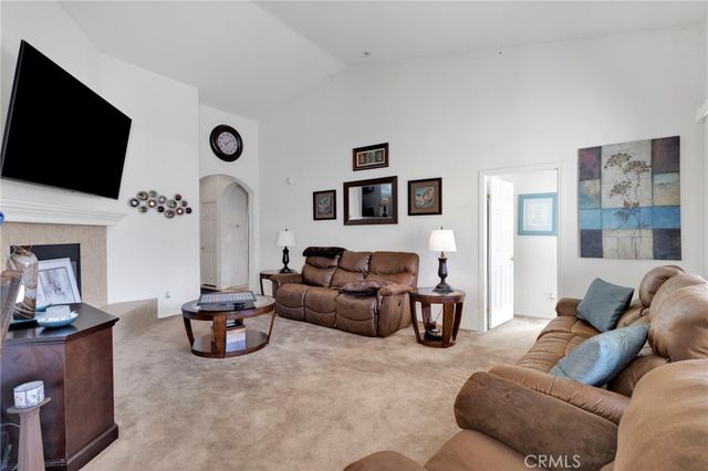 16179 Homoa, Victorville, CA 92395