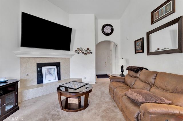 16179 Homoa, Victorville, CA 92395